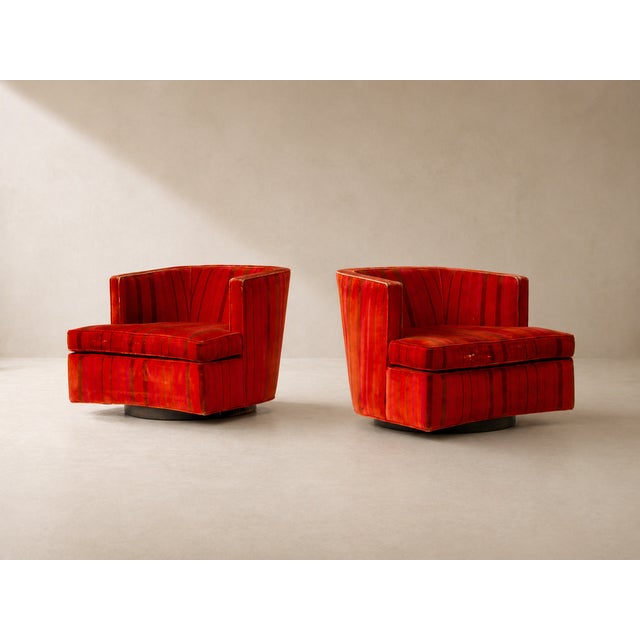 Harvey Probber Pair of Harvey Probber Swivel Lounge Chairs For Sale - Image 4 of 9