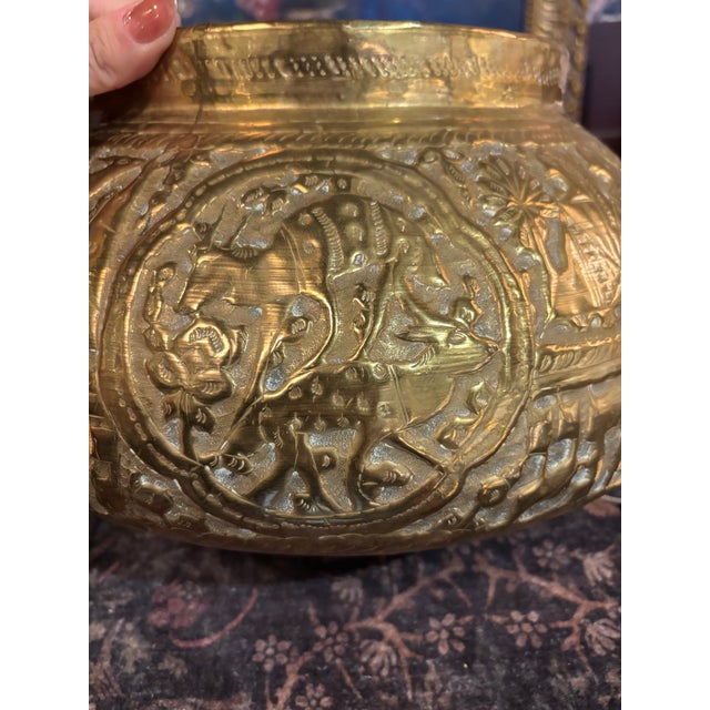 Antique 19th Century Islamic Revival Brass Vessel | Egyptian Mamluk Style Repoussé Bowl | Sphinx Court Scenes 16” [Cm] For Sale - Image 10 of 12