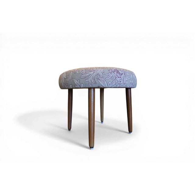 Mid-Century Modern Round Stool in Chrysanthemum Toile from Morris & Co, 1960s For Sale - Image 3 of 13