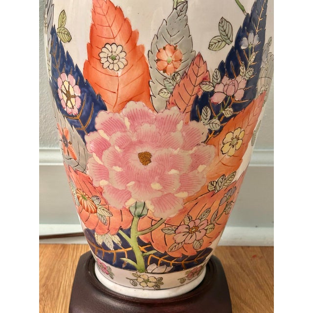 Wood Vintage Tobacco Leaf Chinoiserie Porcelain Lamp With Double Happiness Finial and Ming Style Base - Shade Included For Sale - Image 7 of 12