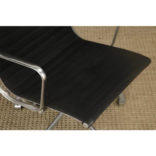 'Aluminum Group' Swivel Chair by Charles Eames for Herman Miller, 1980s, Signed For Sale - Image 14 of 18