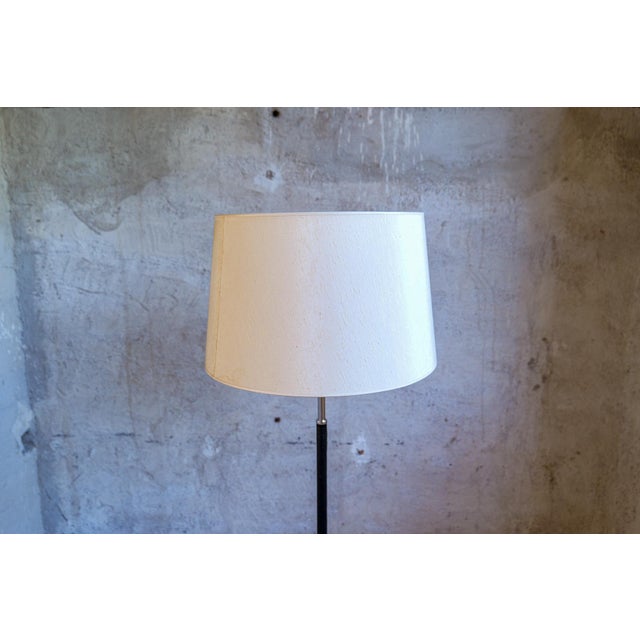 1960s Mid-Century Leather Chrome Floor Lamp from Atelje Lyktan, Sweden, 1960s For Sale - Image 5 of 18