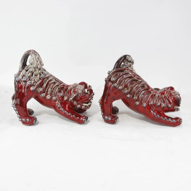 Mid 20th Century Pair of Chinese Shiwan Guangdong Red Porcelain Foo Dogs For Sale - Image 5 of 18