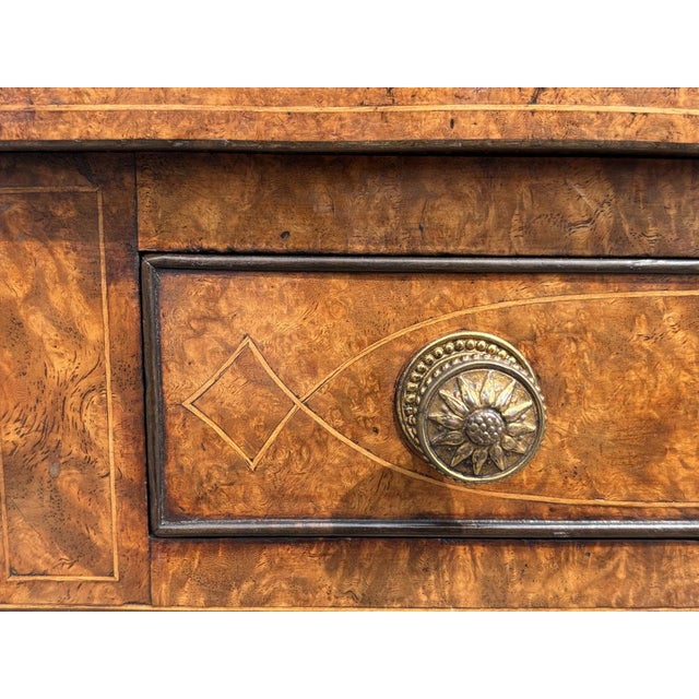 George III Amboyna Inlaid Pembroke Table, 1790s For Sale - Image 15 of 18