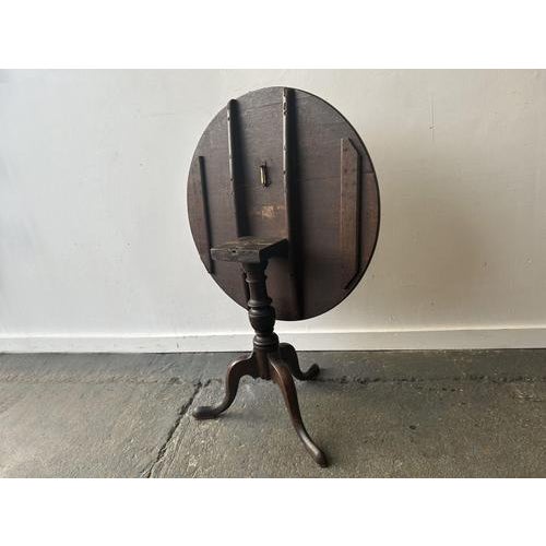 Wood Georgian Style Oak Tilt Top Tripod Occasional Side Table For Sale - Image 7 of 8