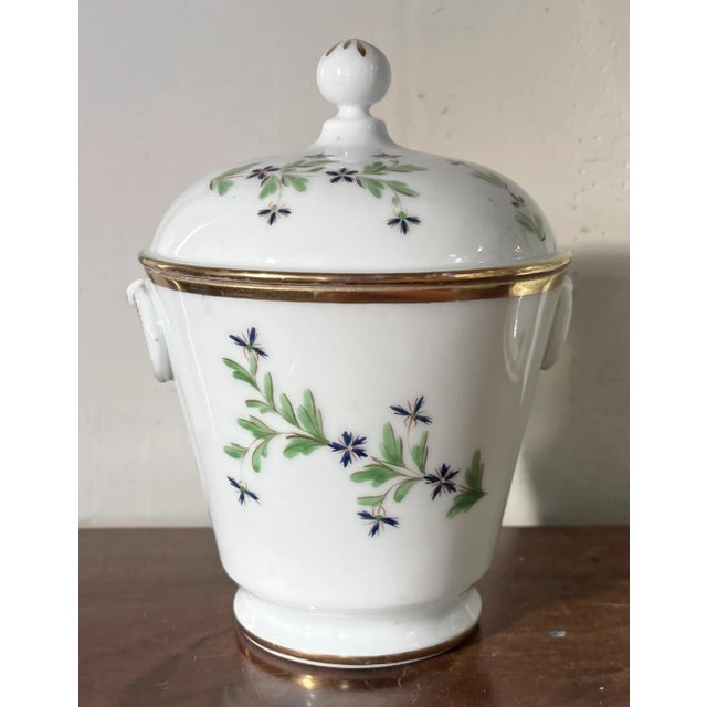 Antique Early 19th Century French Empire Old Paris Porcelain Urn Shaped Sucrier Sugar Bowl in Cornflower Sprig For Sale - Image 11 of 11