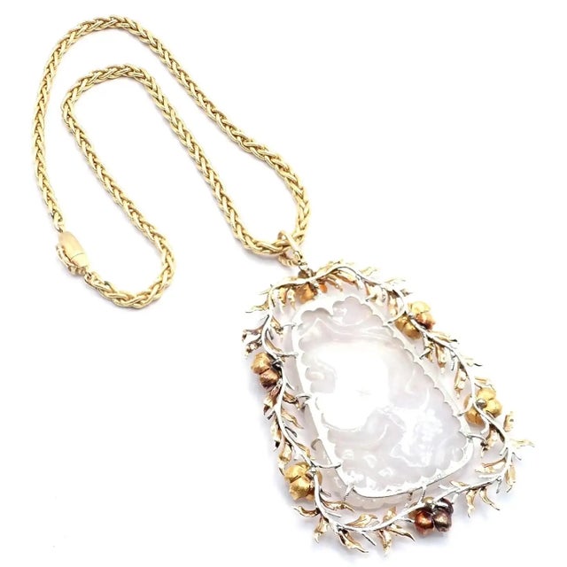Contemporary Mid 20th Century Buccellati Yellow Gold Lavender Jade Pendant Necklace For Sale - Image 3 of 11