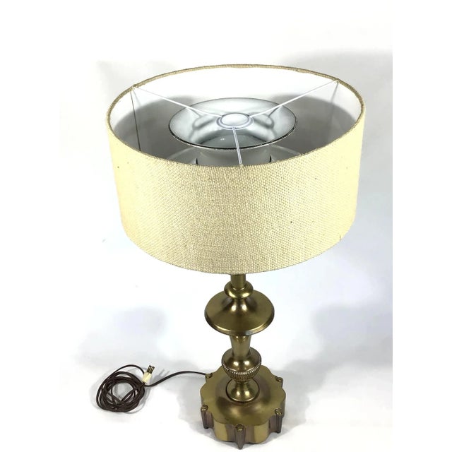 Very interesting design all over this lamp. From the base which looks a bit Art Deco to the middle part which is a bit Art...