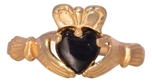 The Athlone: Claddagh Ring with Onyx in Yellow Gold
