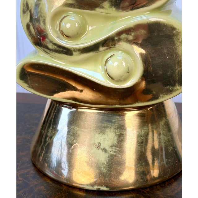 Mid-Century Atomic Green & Gold Ribbon Candy Table Lamp W/ Fiberglass Shade For Sale - Image 13 of 13