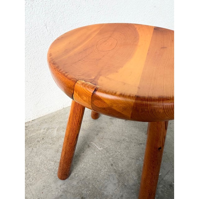 Pine Stool attributed to Charlotte Perriand for Les Arcs, 1960s For Sale - Image 15 of 18