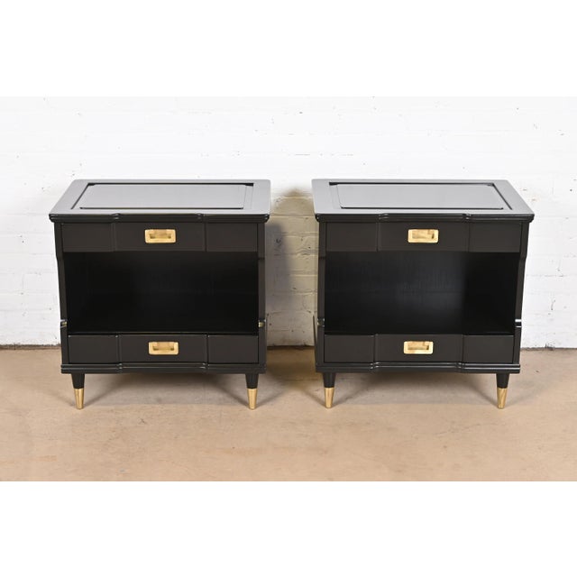John Widdicomb John Widdicomb Mid-Century Modern Hollywood Regency Black Lacquered Nightstands, Newly Refinished For Sale - Image 4 of 13