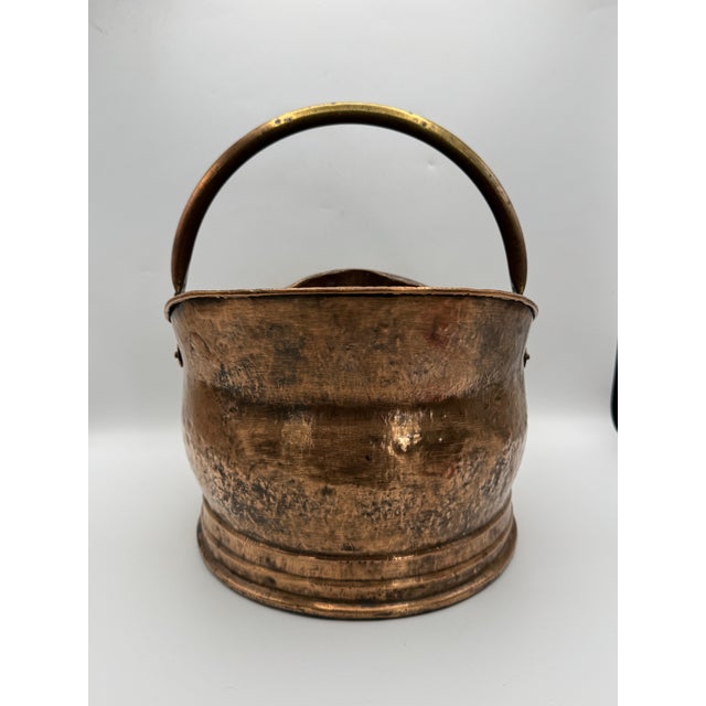Antique English Copper Coal Scuttle / Log Bucket – 19th Century For Sale - Image 4 of 10
