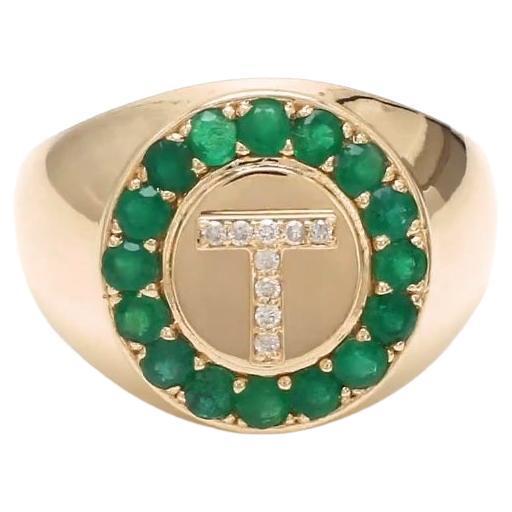 Natural 0.89 cts zambian emerald & 0.06 cts diamond T letter ring in 14k gold For Sale In New York - Image 6 of 18