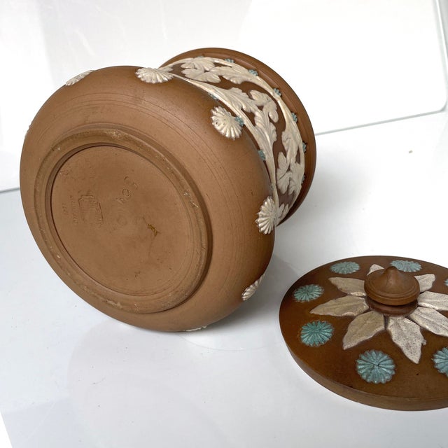 Late 19th Century Doulton Lambeth Silicon Ware Tobacco Jar/Humidor - 1880s For Sale - Image 5 of 6