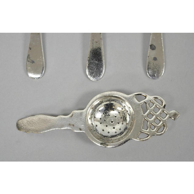 Antique d.w. Haber & Son Ny Silver Plated Victorian Tea Strainer - Set of 6 For Sale - Image 10 of 14