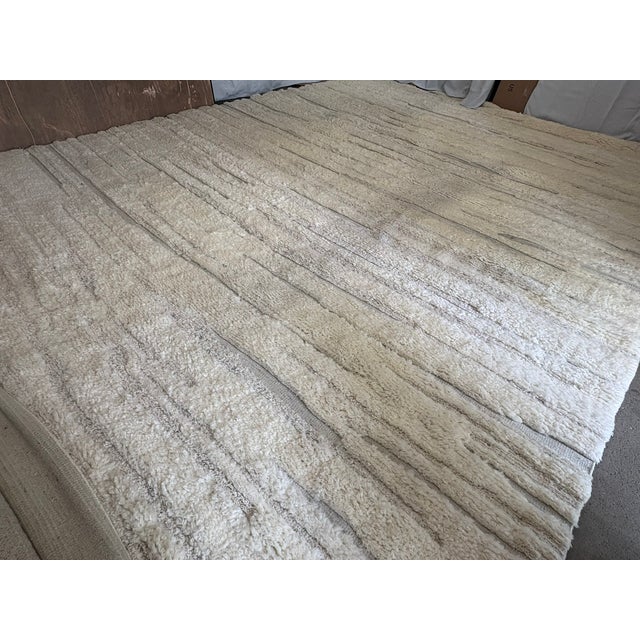 Rh Eli Wool Rug – 12' × 15' Natural | Hand-Knotted New Zealand Wool | Moroccan-Inspired Contemporary Design For Sale - Image 15 of 18