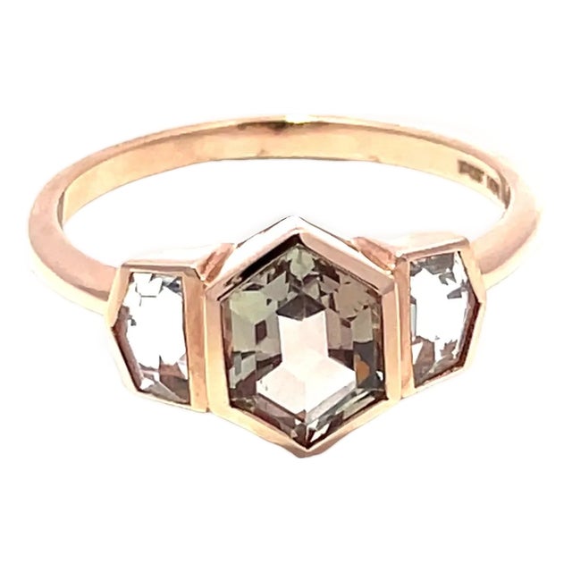 14k Rose Gold Ring With Oregon Center Sunstone & Moonstones, Size 7 For Sale