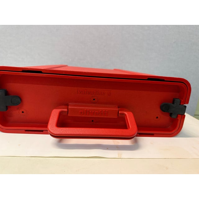 Vintage Olivetti Valentine Typewriter by Ettore Sottsass, Italy, 1970s For Sale - Image 15 of 18