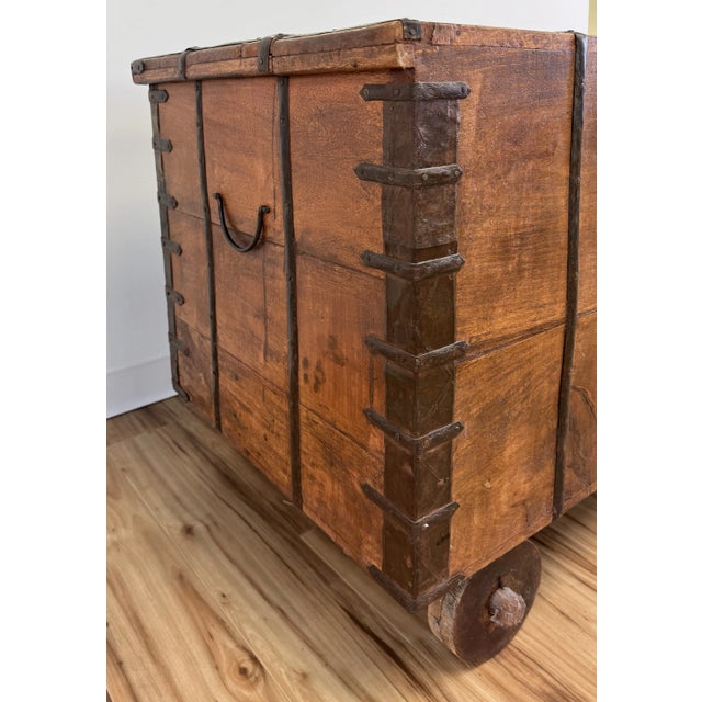 Early 20th Century Antique Carved Wood Indian Dowry Wedding Trunk For Sale - Image 5 of 12