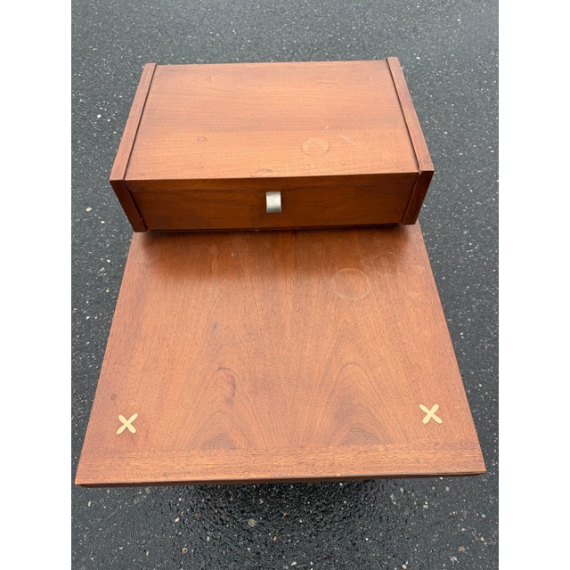 Mid-Century Modern Merton Gershun for American of Martinsville Mid Century Nightstand For Sale - Image 3 of 12