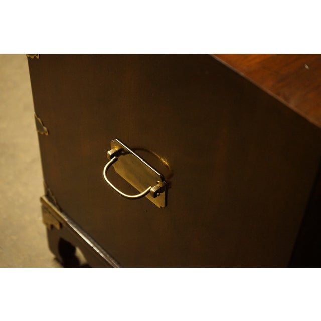 1970s Henredon Asian Inspired 3 Drawer Bachelors Chest. For Sale - Image 10 of 13