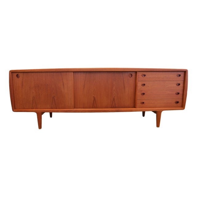 Long Sideboard in Teak with Drawers and Sliding Doors from H.P. Hansen, 1960s For Sale