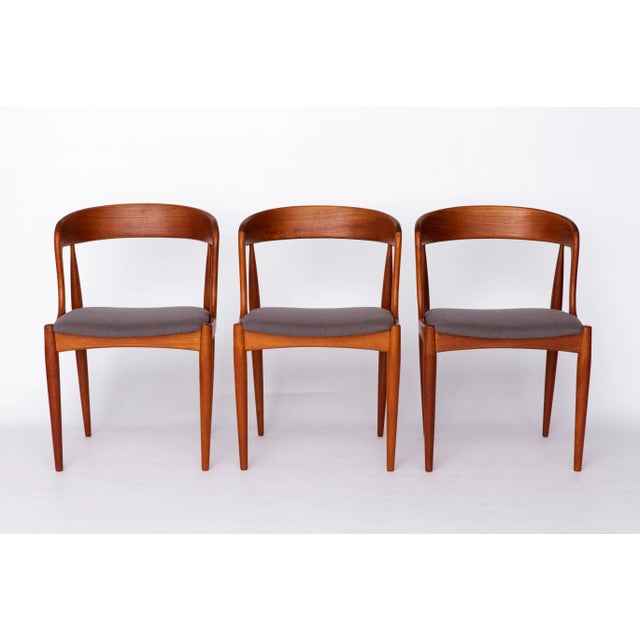 Set of 6 Johannes Andersen Dining Chairs – Model 16, Uldum Møbelfabrik, 1960s Danish Design, Teak & Grey Upholstery A...