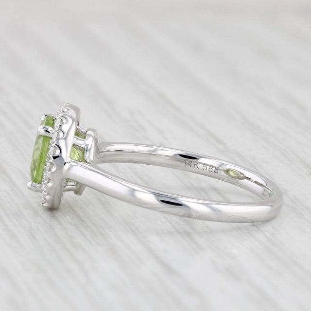 Modern New 1.60ctw Round Peridot Diamond Halo Ring 14k White Gold Size 6.5 Engagement For Sale - Image 3 of 8