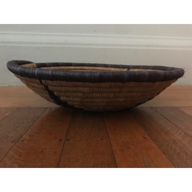 African Hand-Made Round Basket, 11 In. Diameter, Natural and Black For Sale - Image 4 of 6
