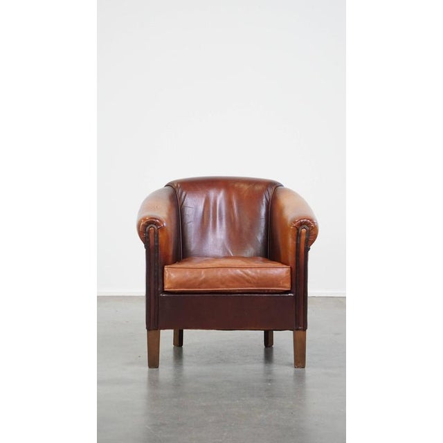 Correctly finished sheep leather club chair with beautiful colors and good seating comfort. This fantastic sheep leather...