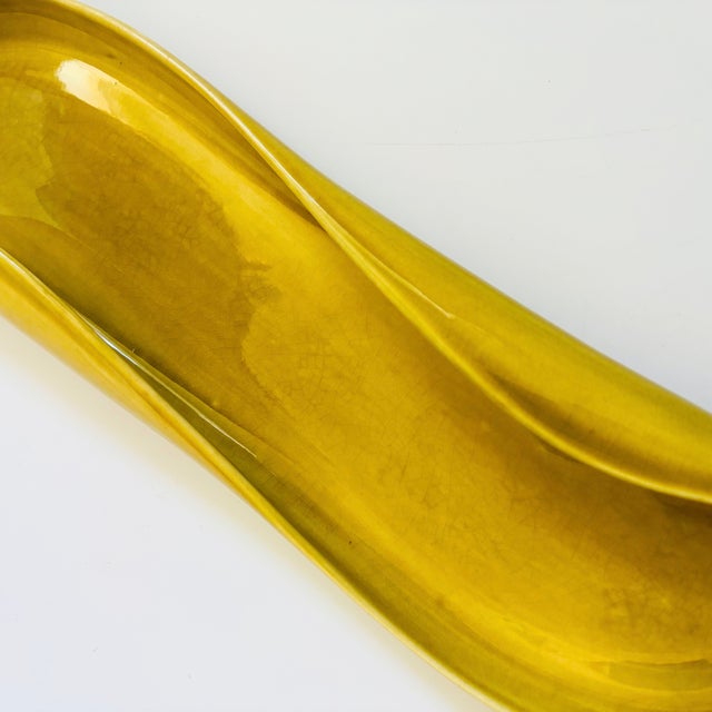 Ceramic Mid Century Russel Wright American Modern Ceramic Chartreuse Celery Plate For Sale - Image 7 of 11