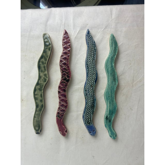 American Expandable Trivet Composed of 4 Ceramic Snakes For Sale - Image 3 of 9
