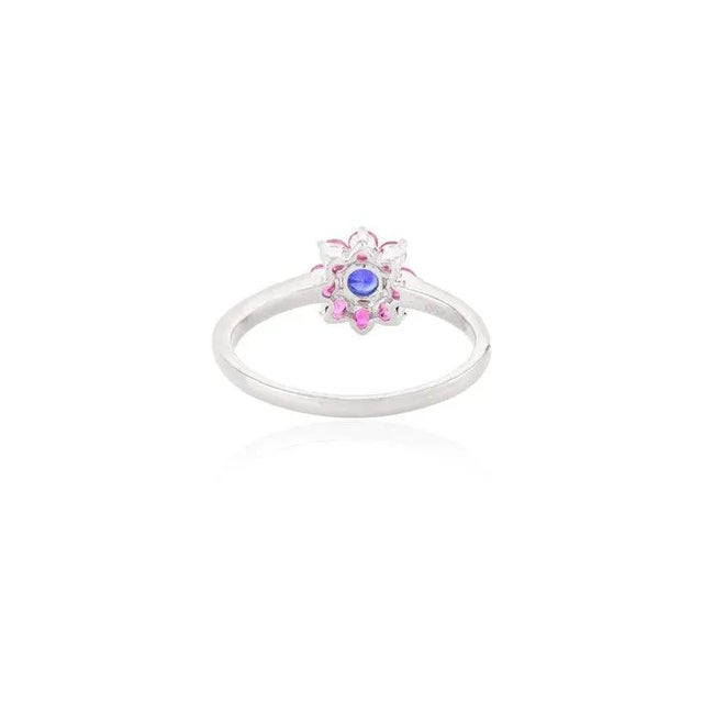 Modern 8 Ruby & Center Sapphire Flower 14k Gold Ring Size 7 For Sale - Image 4 of 12