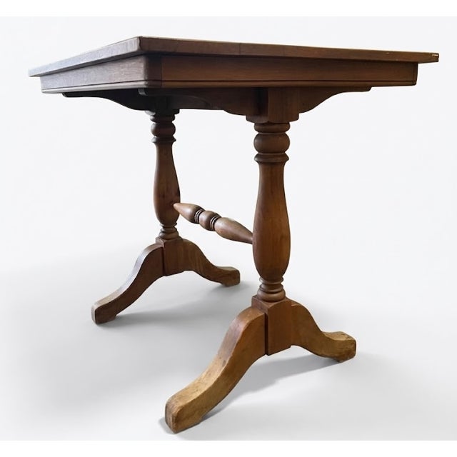 Early 20th Century Antique Early 20th Century Reischmann Colonial Revival Maple Library Table (C. 1910–1920) For Sale - Image 5 of 12