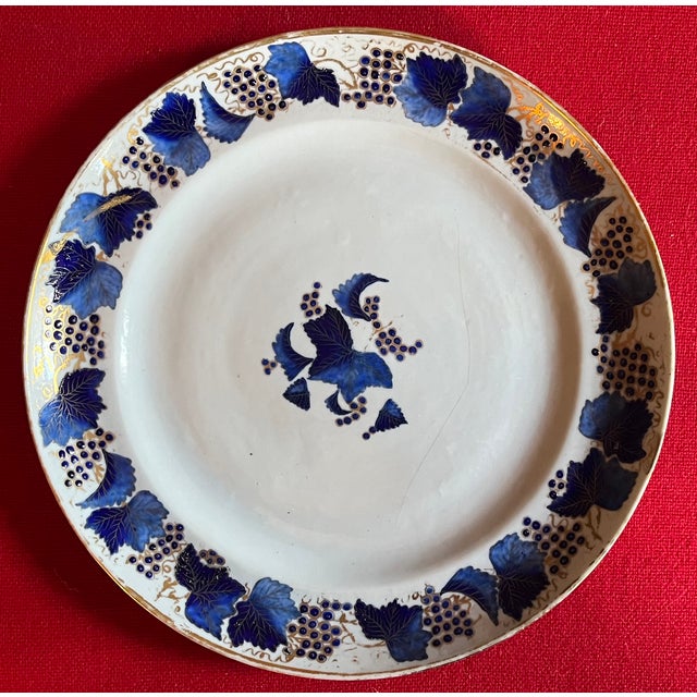 Antique Early 19th Century Chinese Export Blue and White Porcelain Dinner Plates With Grape Leaf Border - Set of 6 For Sale - Image 14 of 17