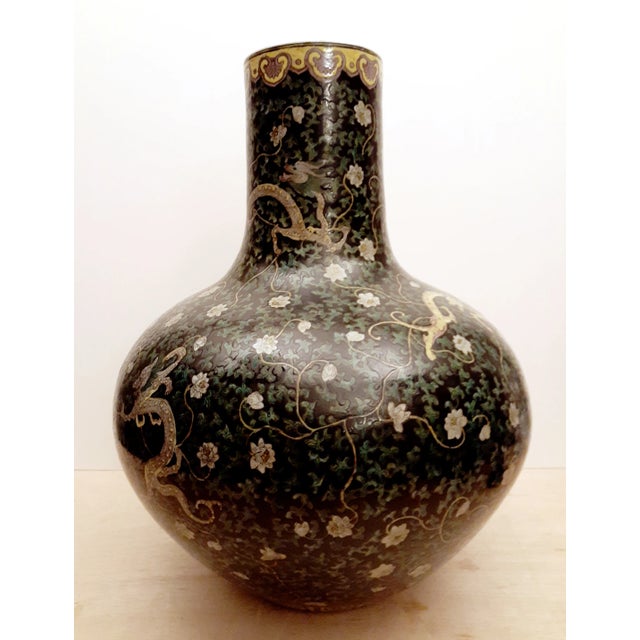 Large Early 20th Century Chinese Porcelain Dragon Tianqiuping For Sale In Portland, OR - Image 6 of 13