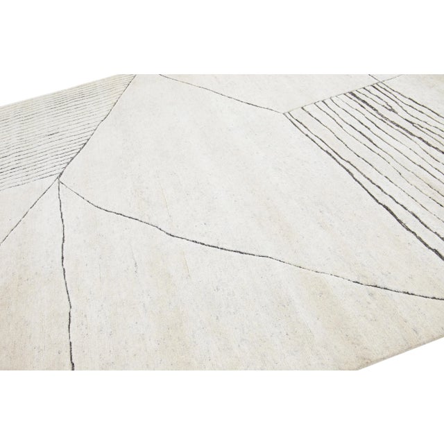 2020s Comtemporary Ivory Morocan Style Wool Rug Handmade by Apadana For Sale In New York - Image 6 of 7