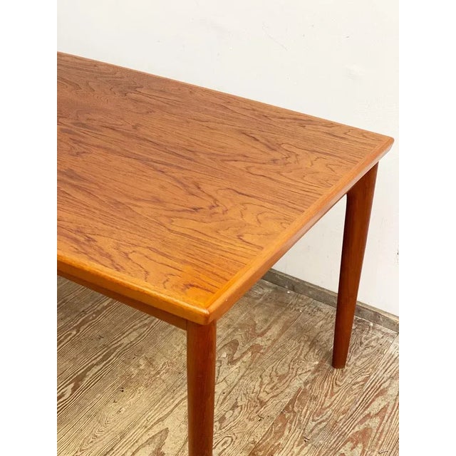 Wood Mid-Century Danish Modern Teak Extendable Dining Table by Grete Jalk for Glostrup, 1960s For Sale - Image 7 of 16