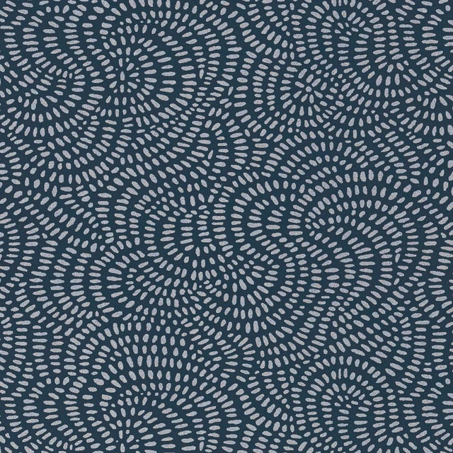 Graceful and graphic, this swirling geometric pattern has a worldly, refined glamour. HORIZONTAL REPEAT 9" VERTICAL REPEAT...