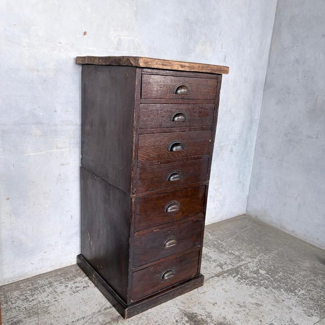Bankers Chest of Drawers in Oak, 1900s For Sale - Image 12 of 14