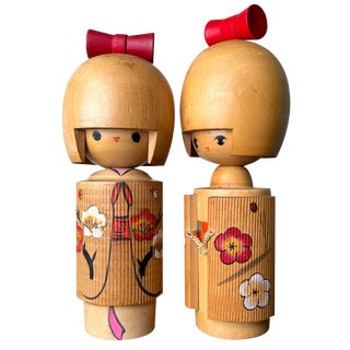 Vintge Japanese Kokeshi Figurines by Tomio Ishida, 1970s, Set of 2 For Sale