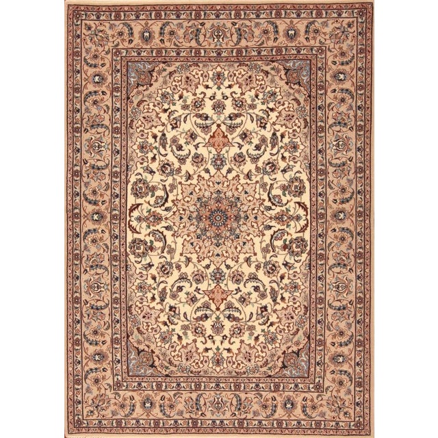 Middle Eastern Rug in Wool For Sale - Image 10 of 10