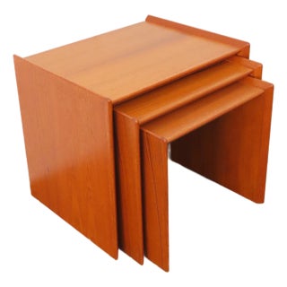 Danish Modern Waterfall Teak Wood Nesting Side End Tables 3pc Set 6650 For Sale