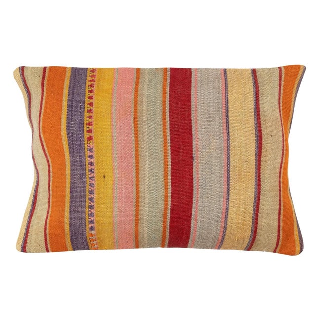 Bring history and warmth into your home with this vintage handmade Turkish wool cushion cover set. This pair of cushion...