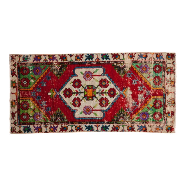 Vintage Oushak Rug Runner - 2'6" x 5'2" For Sale