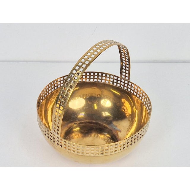 Art Deco Brass Bowl by Fischer Göppingen, 1920s Basket, bowl with handle, handmade brass Dimensions: Height 21 cm,...