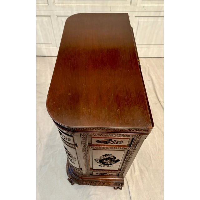 1950's George Zee Chinese Chippendale Dry Bar Expanding Cabinet For Sale - Image 16 of 18