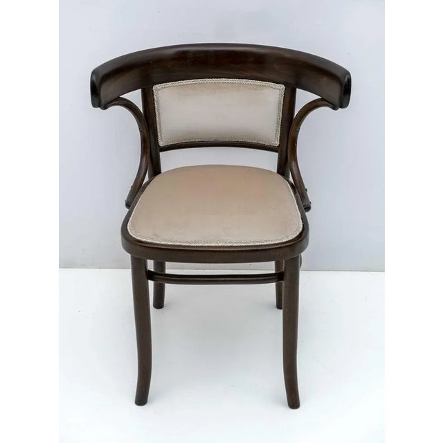 1920s Thonet Chair with Curved Wooden Armrests, Austria, 1920s For Sale - Image 5 of 8