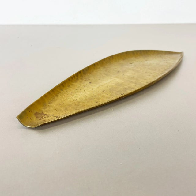 Large Brass Shell Plate, Auböck & Hagenauer Era, Germany, 1950s For Sale - Image 3 of 12